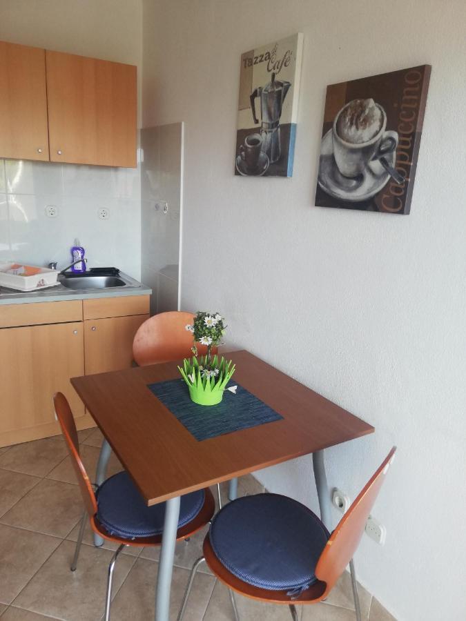 Apartments Eti 波尔 外观 照片