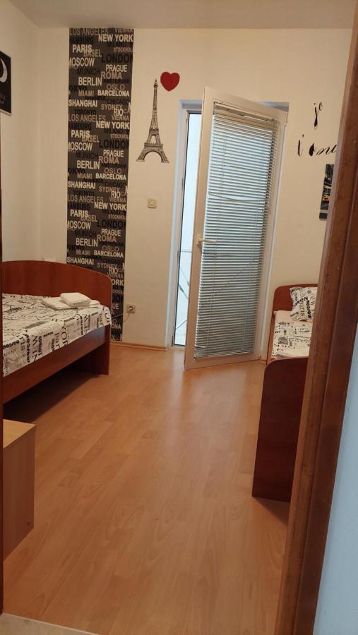 Apartments Eti 波尔 外观 照片