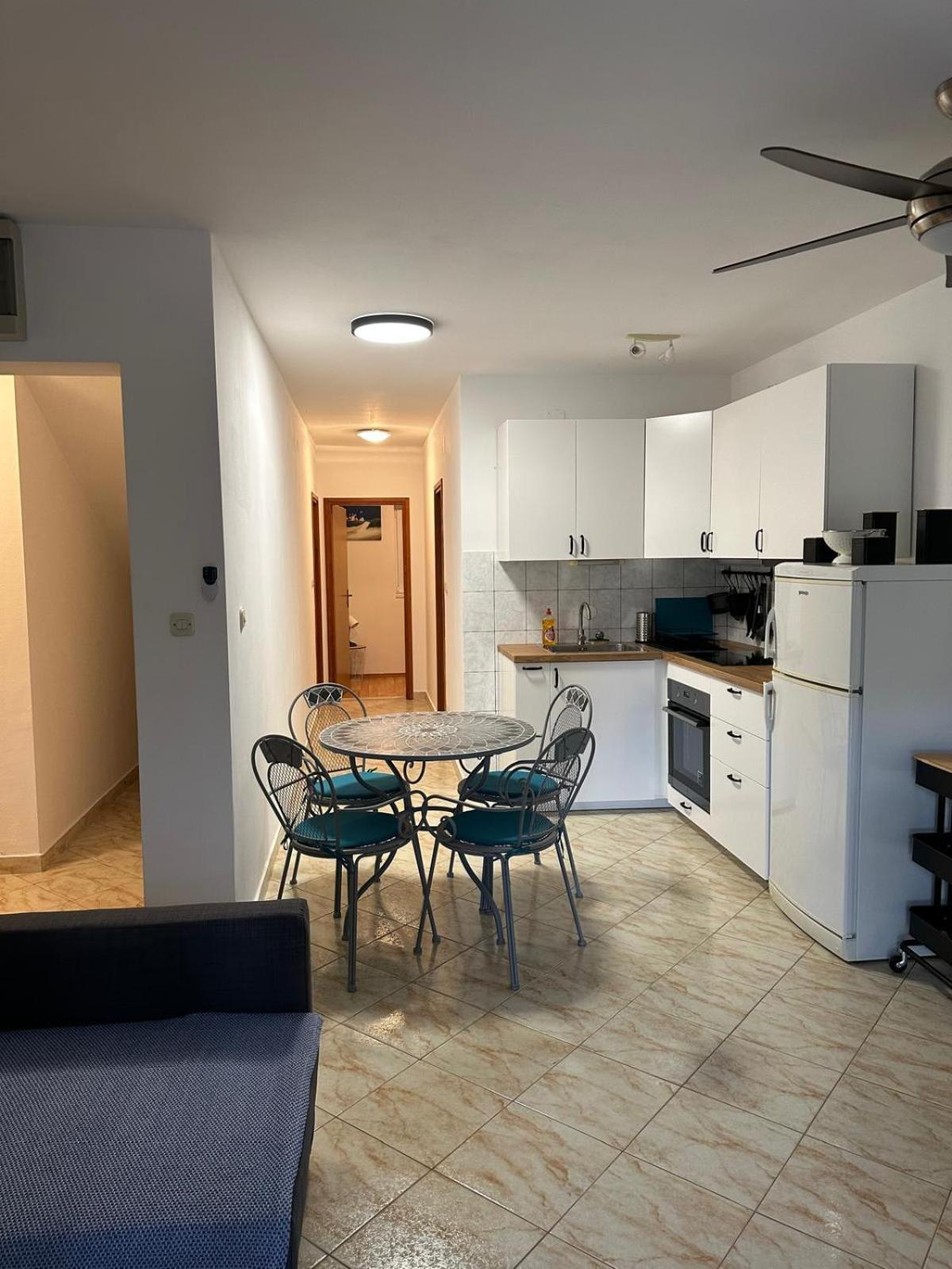 Apartments Eti 波尔 外观 照片