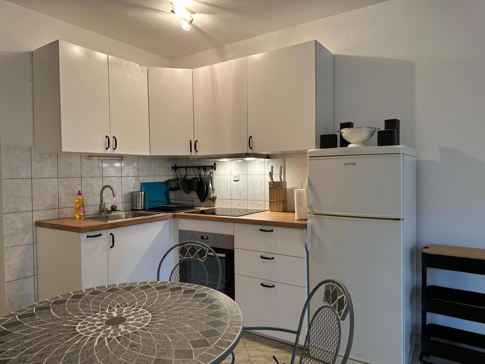 Apartments Eti 波尔 外观 照片